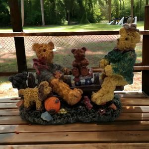 Three Bears On A Seesaw Dog Ball Mushrooms Resin Figurine Home Decor